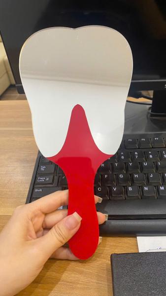 Gương mica cầm tay 